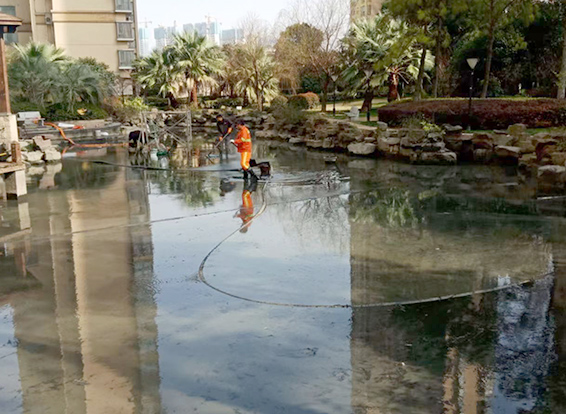 都安景观池淤泥清理